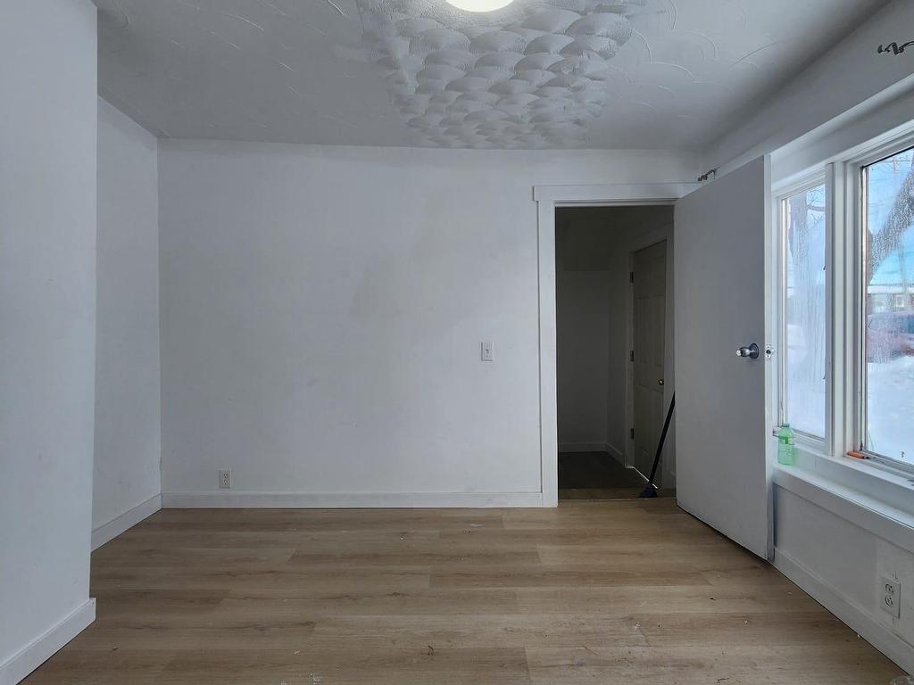 












23 Sixth Street

,
Glace Bay,




NS
B1A 4J8

