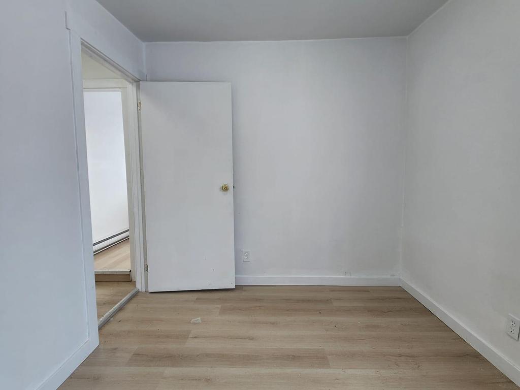 












23 Sixth Street

,
Glace Bay,




NS
B1A 4J8

