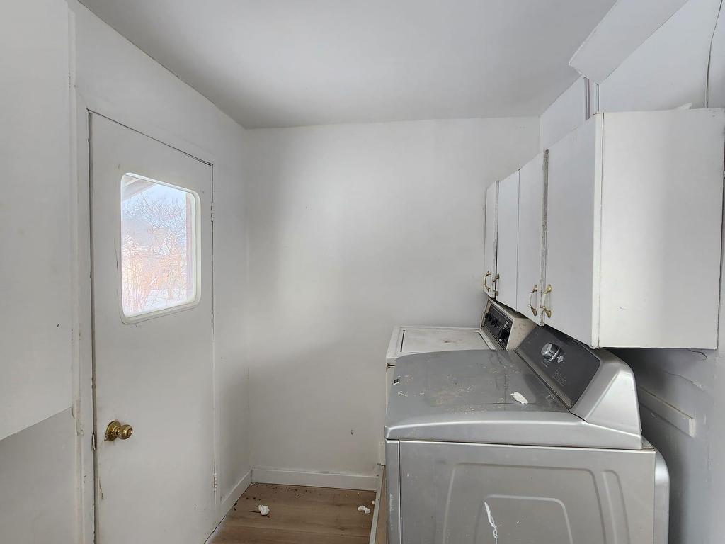 












23 Sixth Street

,
Glace Bay,




NS
B1A 4J8

