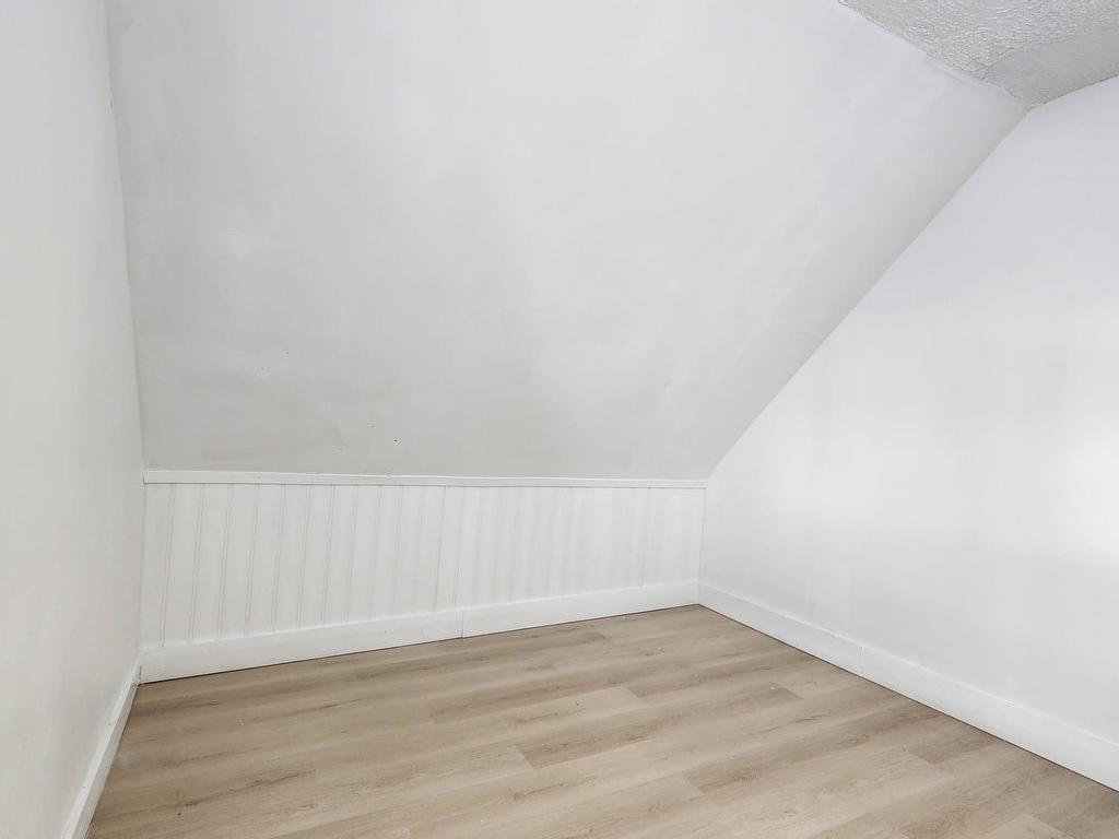 












23 Sixth Street

,
Glace Bay,




NS
B1A 4J8

