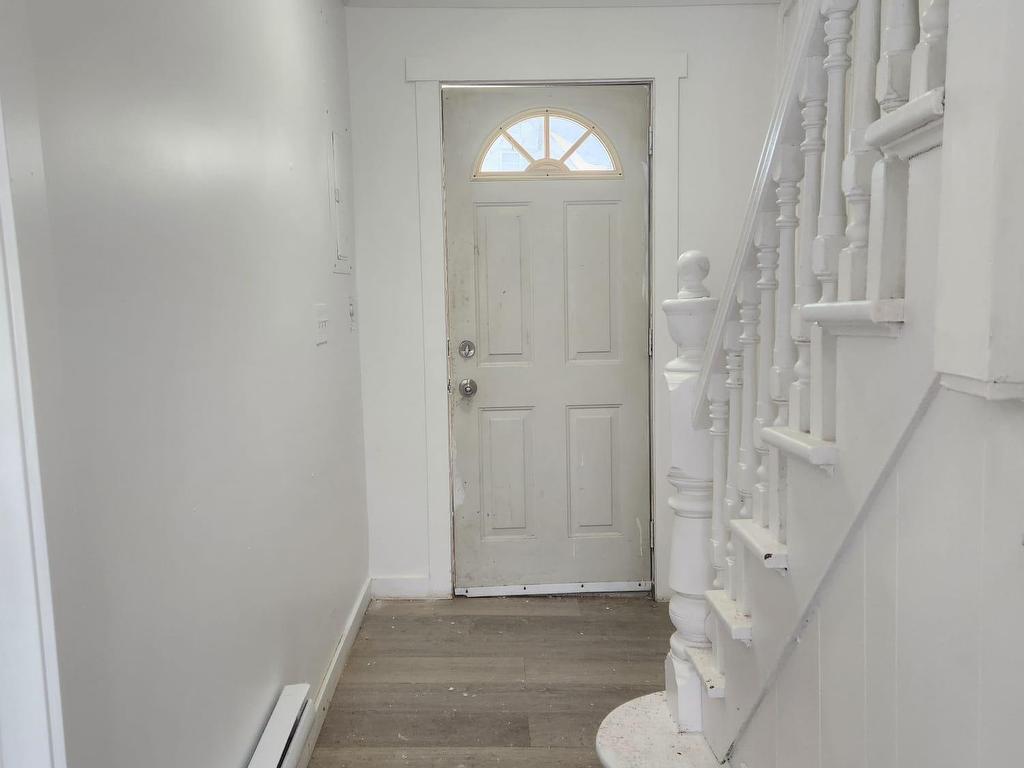 












25 Sixth Street

,
Glace Bay,




NS
B1A 4J8

