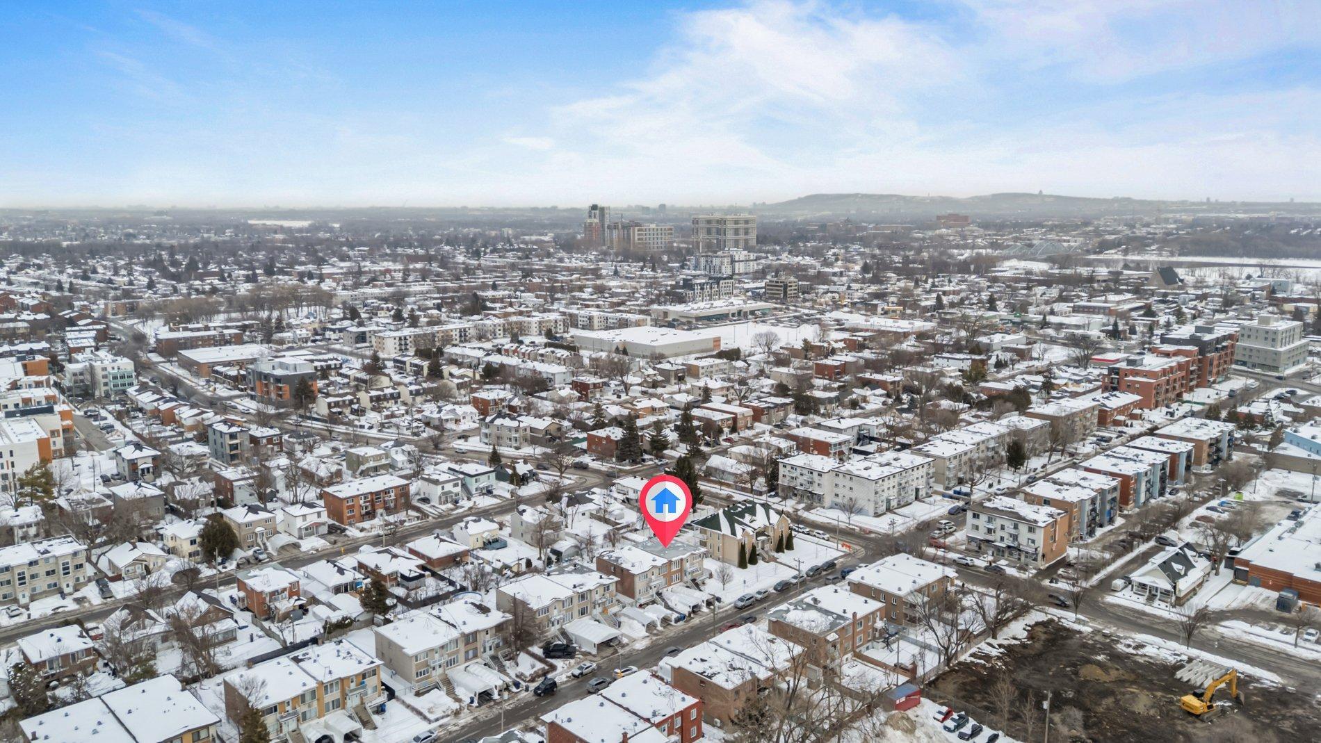 









661

 - 663A


81e Avenue

,
Laval (Chomedey),




QC
H7V3M5

