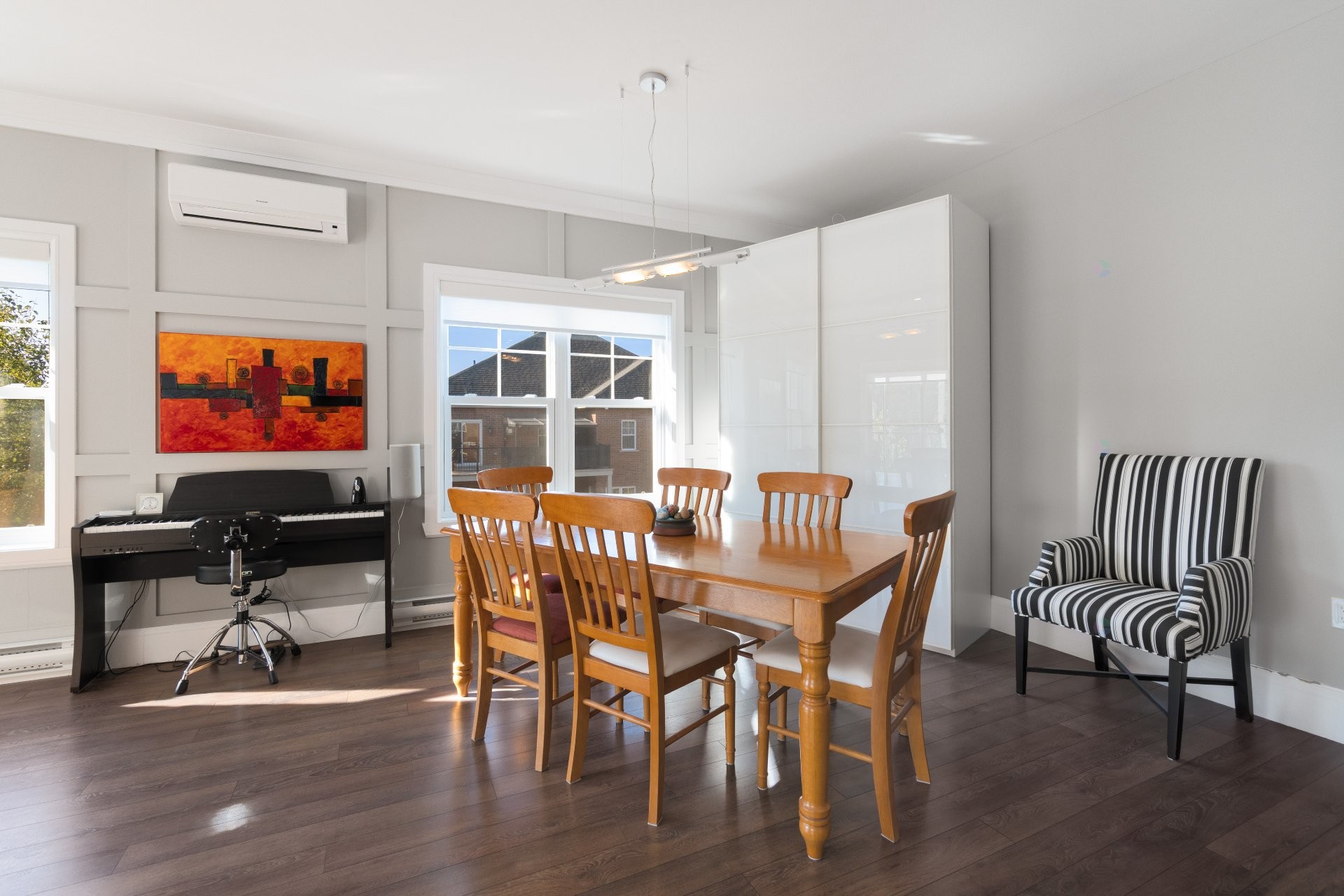 









1150


Rue Albert-Charpentier

, 203,
Sherbrooke (Les Nations),




QC
J1L0E3

