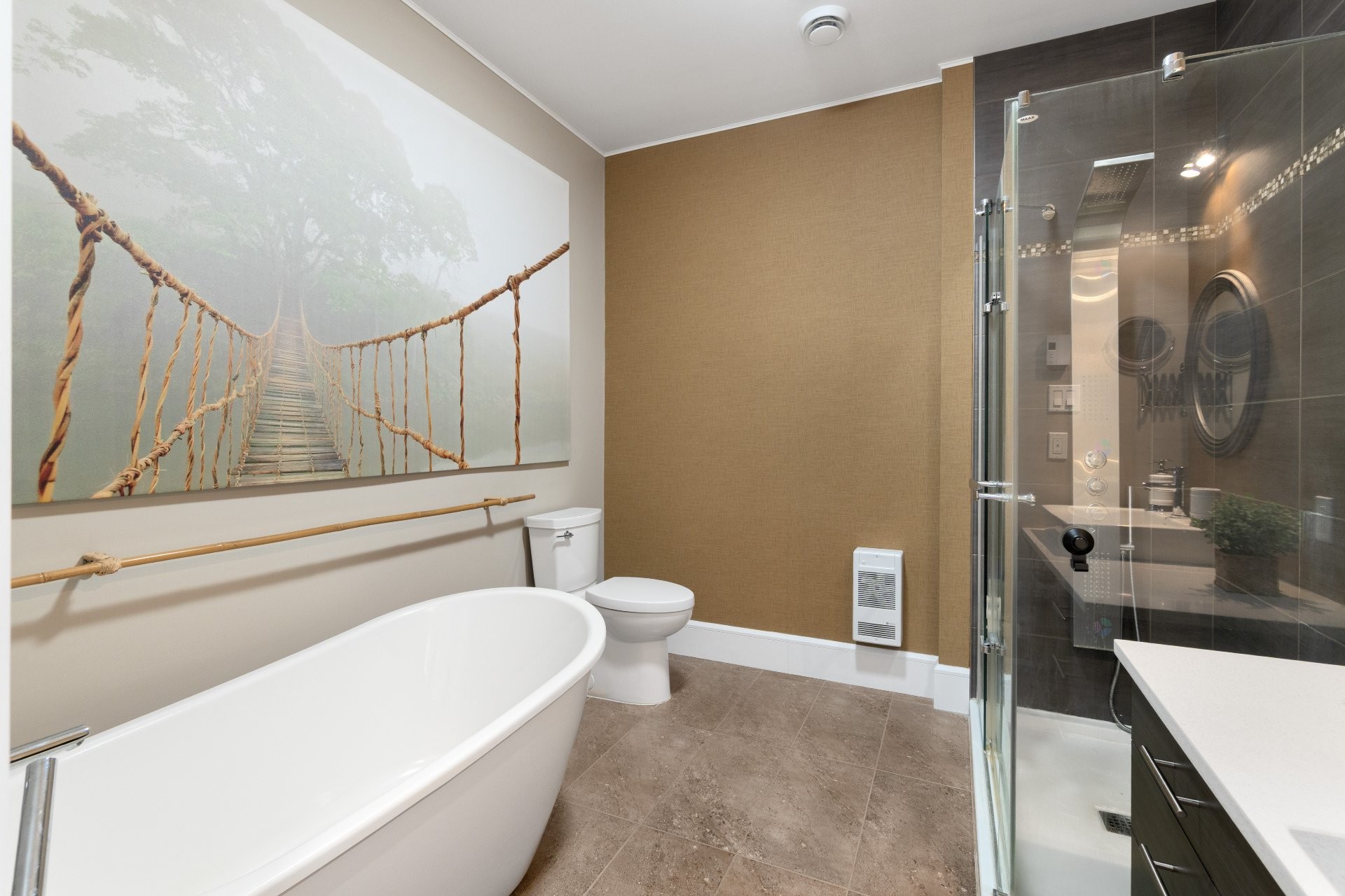









1150


Rue Albert-Charpentier

, 203,
Sherbrooke (Les Nations),




QC
J1L0E3

