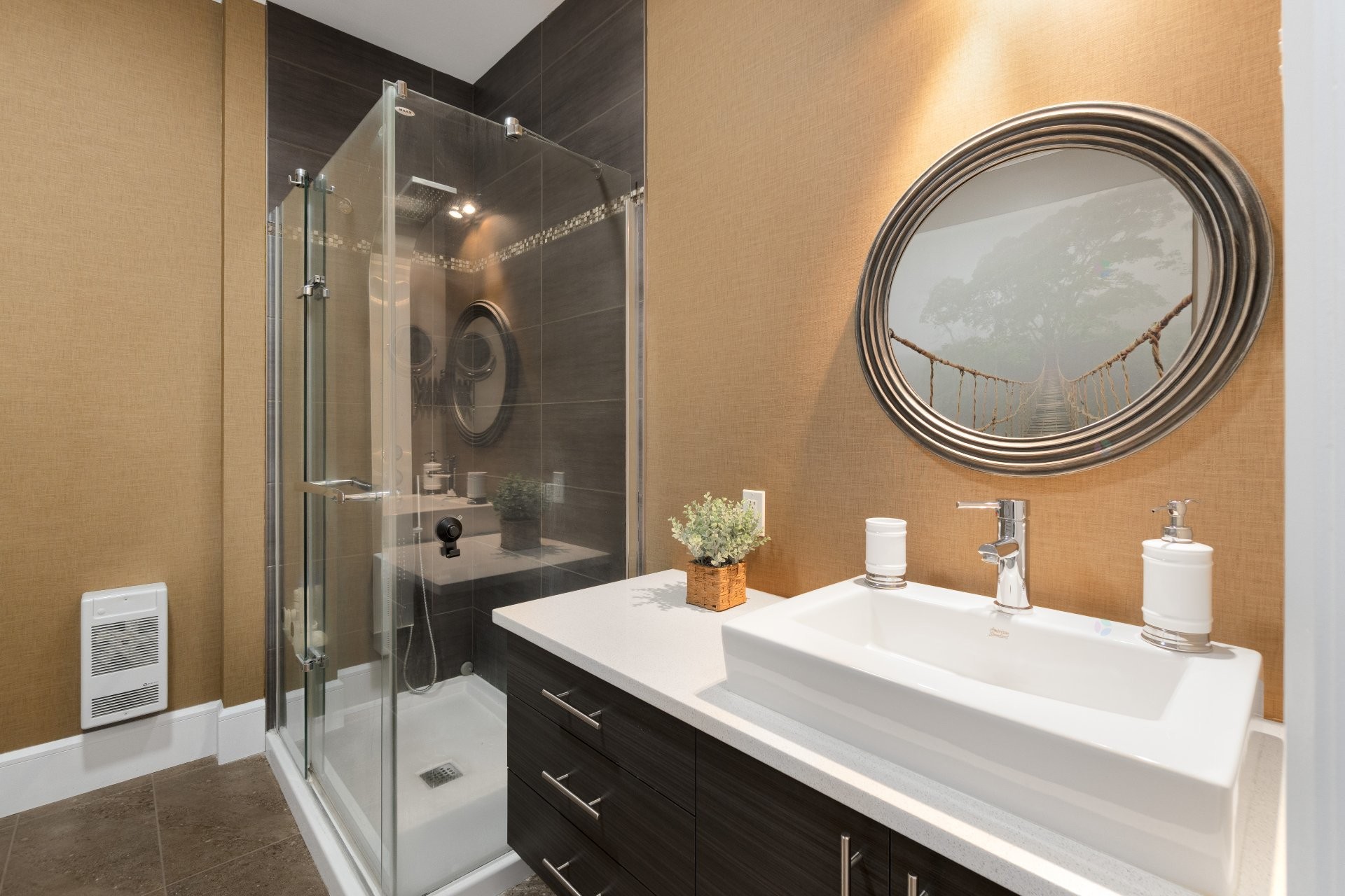 









1150


Rue Albert-Charpentier

, 203,
Sherbrooke (Les Nations),




QC
J1L0E3

