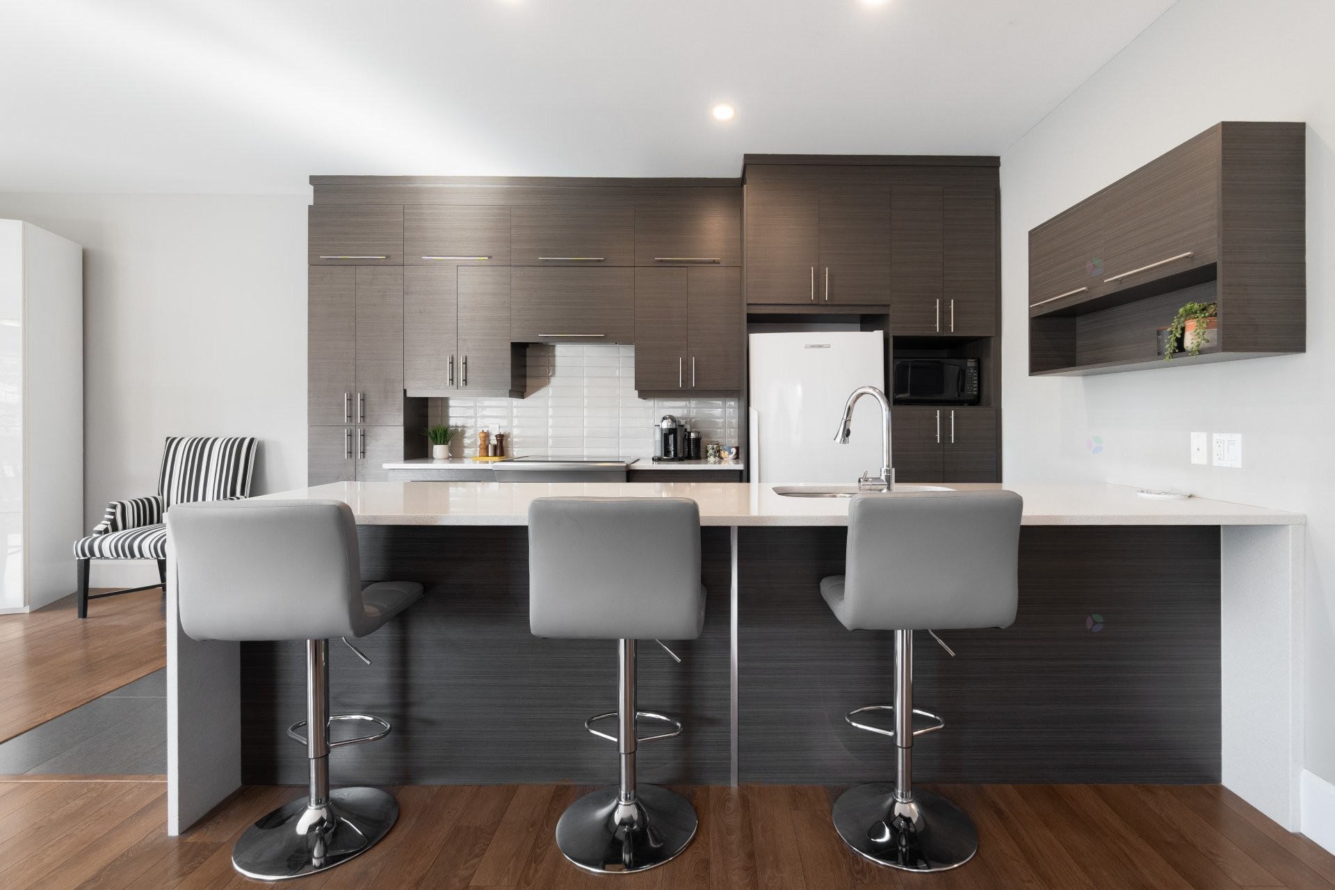 









1150


Rue Albert-Charpentier

, 203,
Sherbrooke (Les Nations),




QC
J1L0E3

