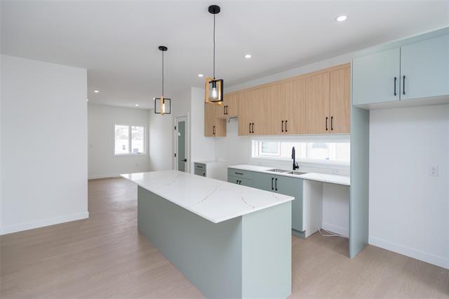 









1975


Ross

AVE,
Winnipeg,




MB
R2R 0E8

