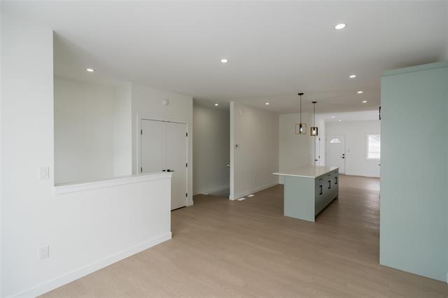 









1975


Ross

AVE,
Winnipeg,




MB
R2R 0E8

