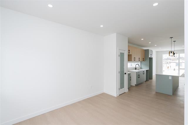 









1975


Ross

AVE,
Winnipeg,




MB
R2R 0E8

