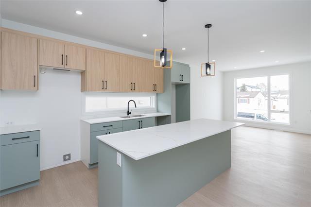 









1975


Ross

AVE,
Winnipeg,




MB
R2R 0E8

