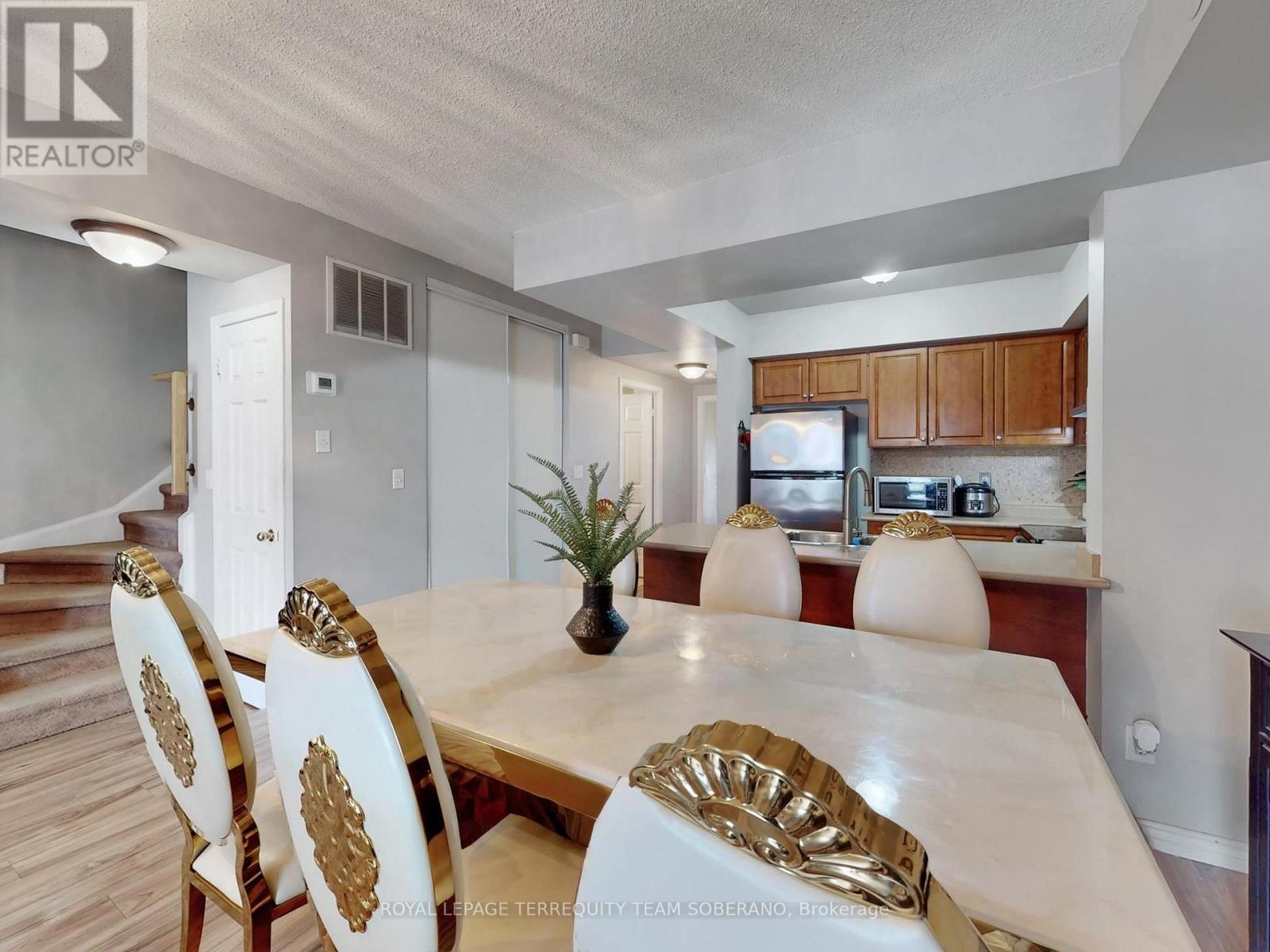 












1028 - 3039 FINCH AVENUE W

,
Toronto,




Ontario
M9M0A4

