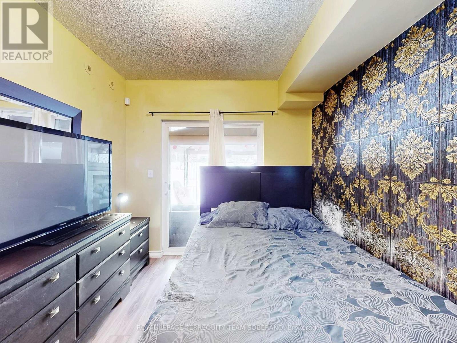 












1028 - 3039 FINCH AVENUE W

,
Toronto,




Ontario
M9M0A4

