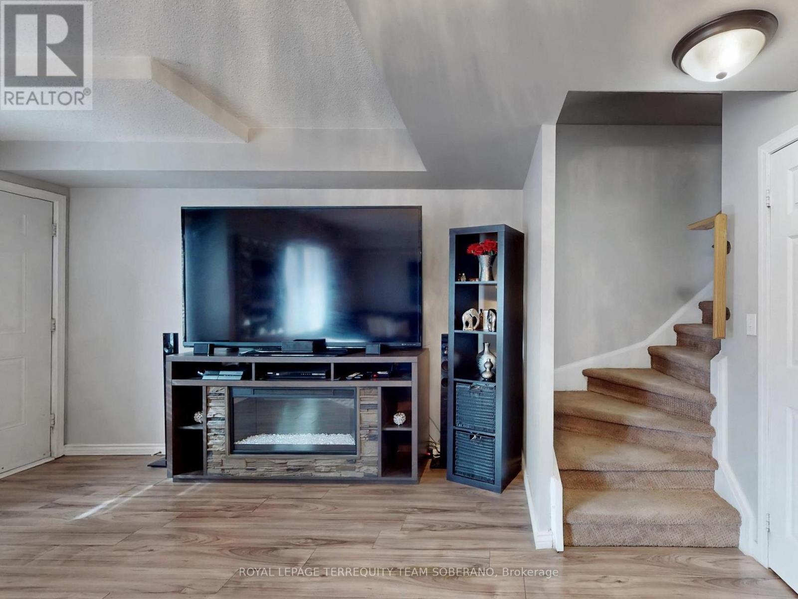 












1028 - 3039 FINCH AVENUE W

,
Toronto,




Ontario
M9M0A4

