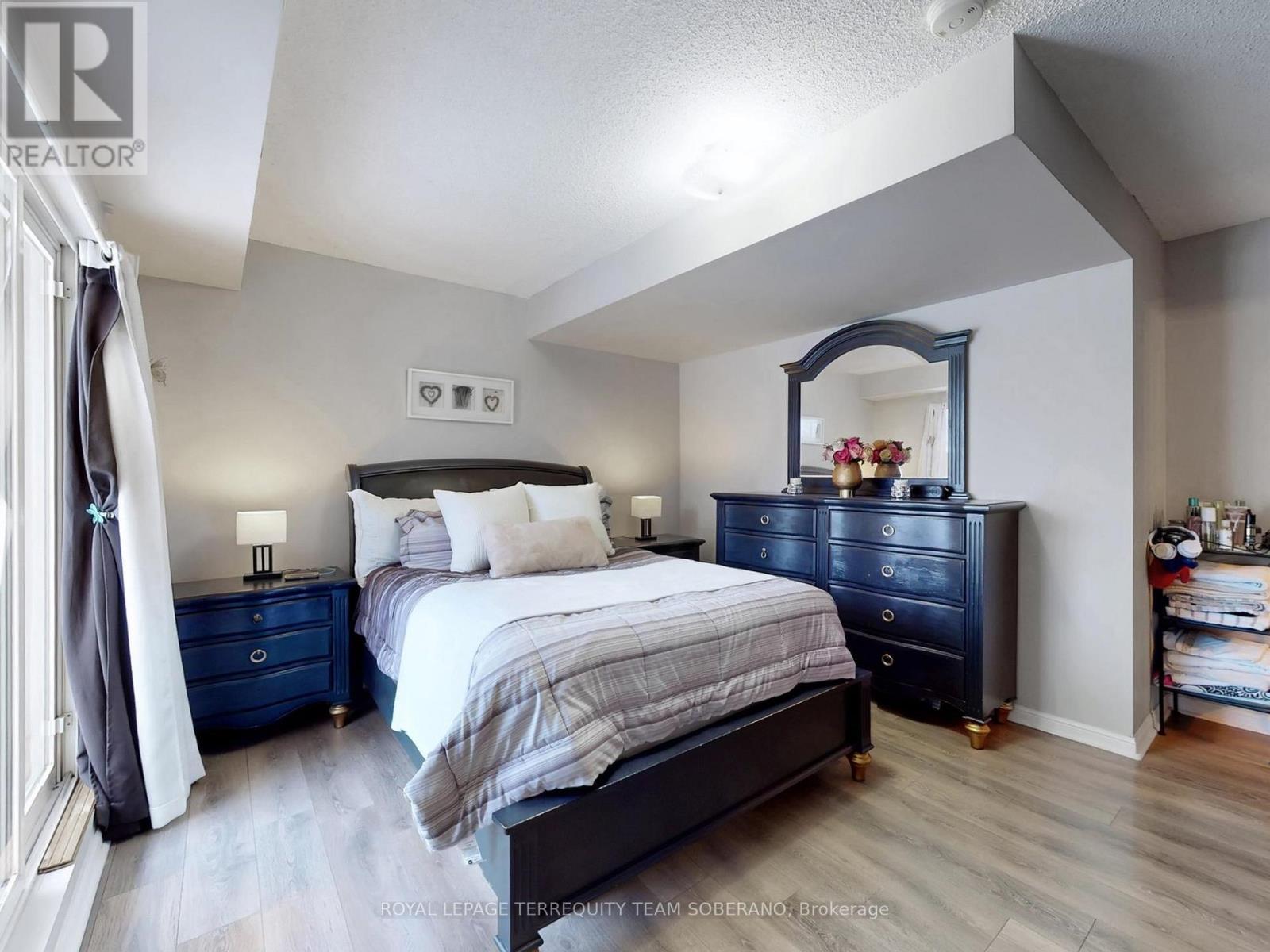 












1028 - 3039 FINCH AVENUE W

,
Toronto,




Ontario
M9M0A4

