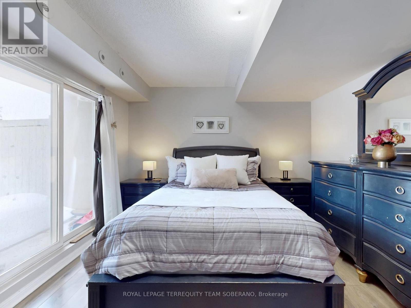 












1028 - 3039 FINCH AVENUE W

,
Toronto,




Ontario
M9M0A4

