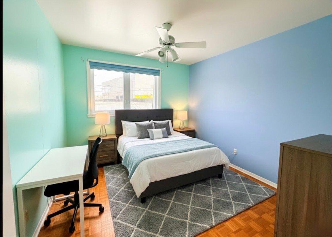 









4455


Rue Jolicoeur

,
Dollard-des-Ormeaux,




QC
H9H2B1

