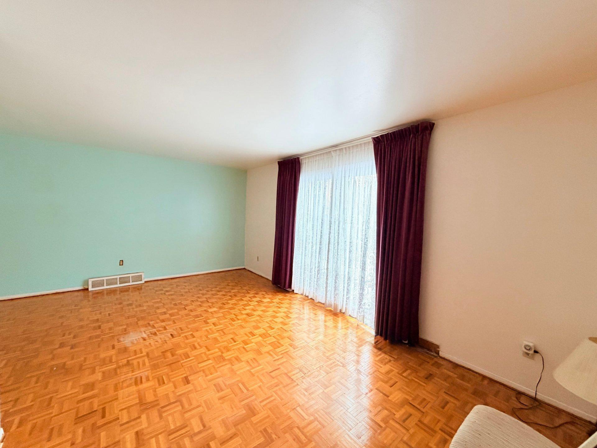 









4455


Rue Jolicoeur

,
Dollard-des-Ormeaux,




QC
H9H2B1

