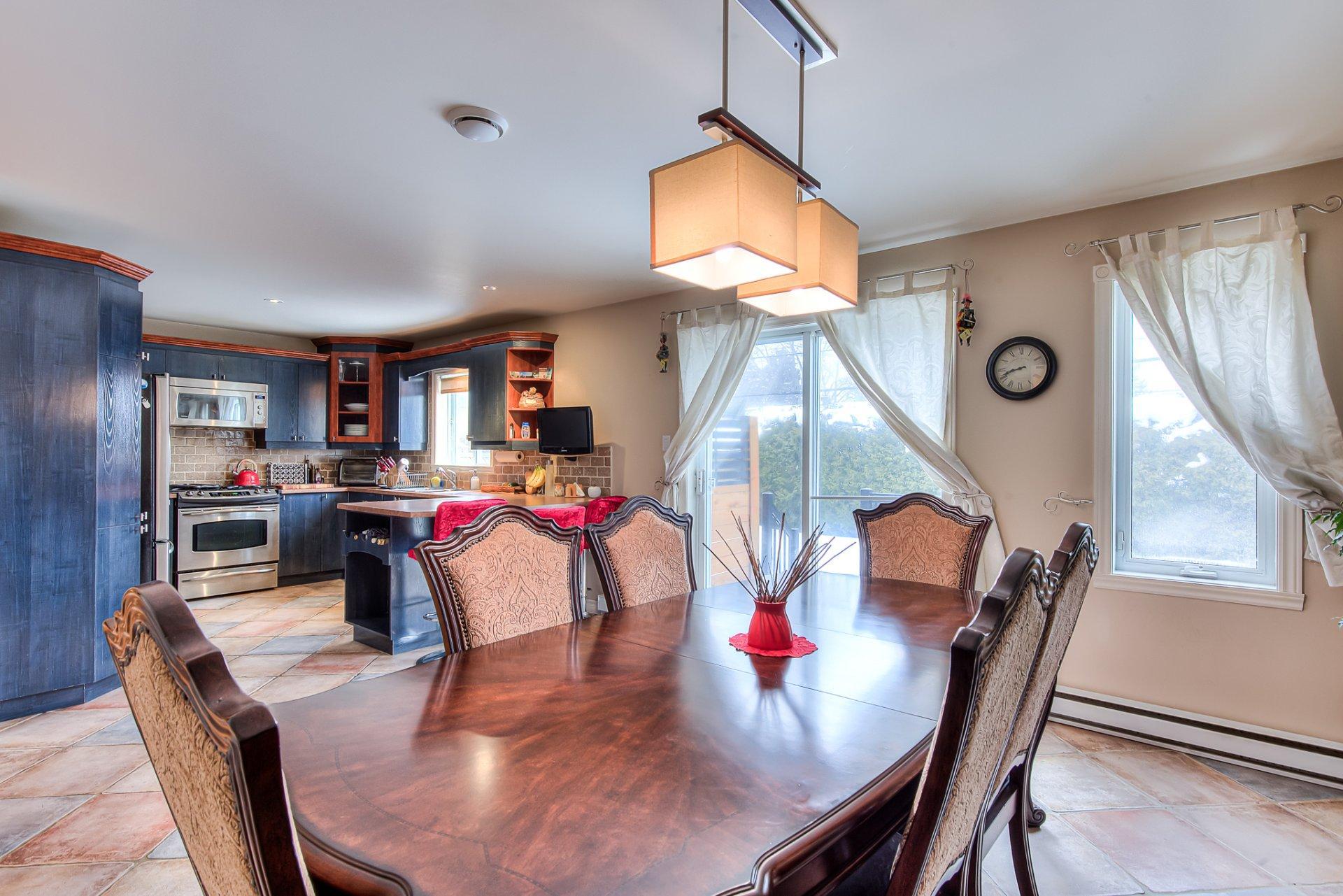 









1120


Rue des Chrysanthèmes

,
Laval (Sainte-Dorothée),




QC
H7X4B7

