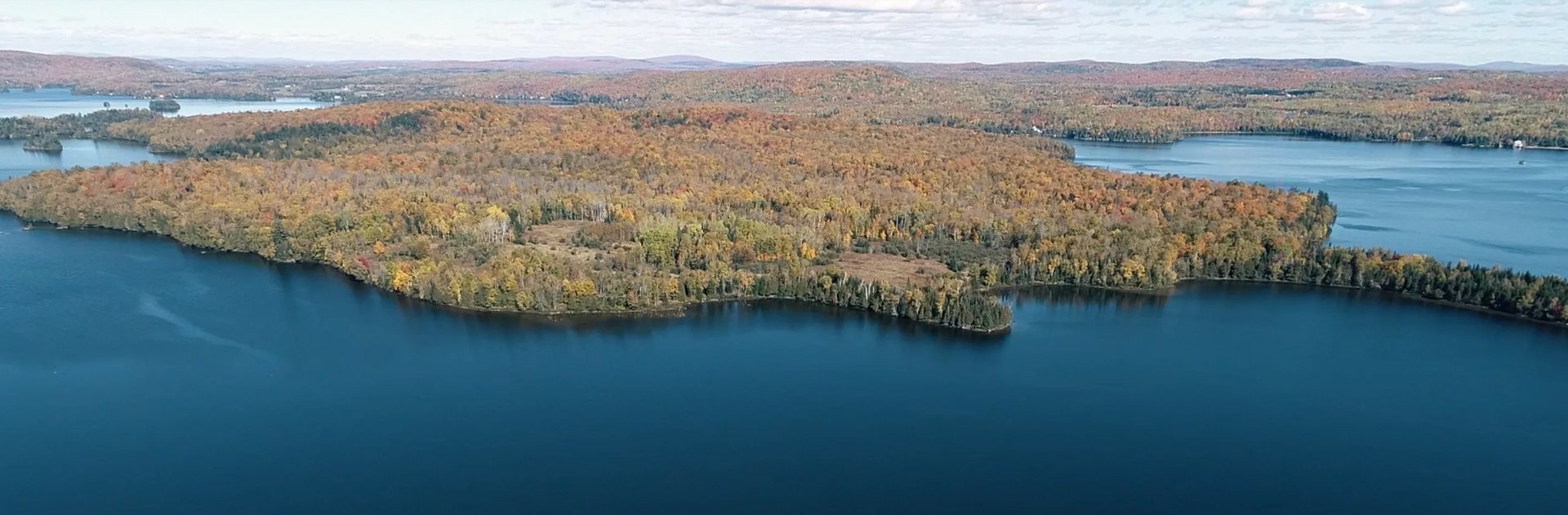 












Ch. Tour-du-Lac-des-Îles

,
Mont-Laurier,







QC
J0W1J0

