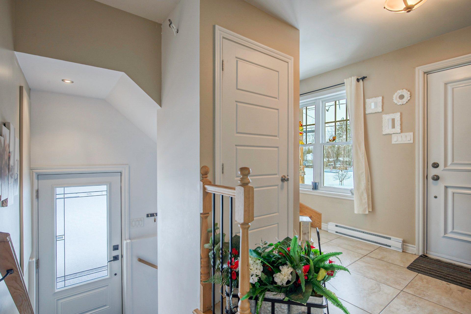 









191


25e Rue O.

, 2,
Venise-en-Québec,




QC
J0J2K0

