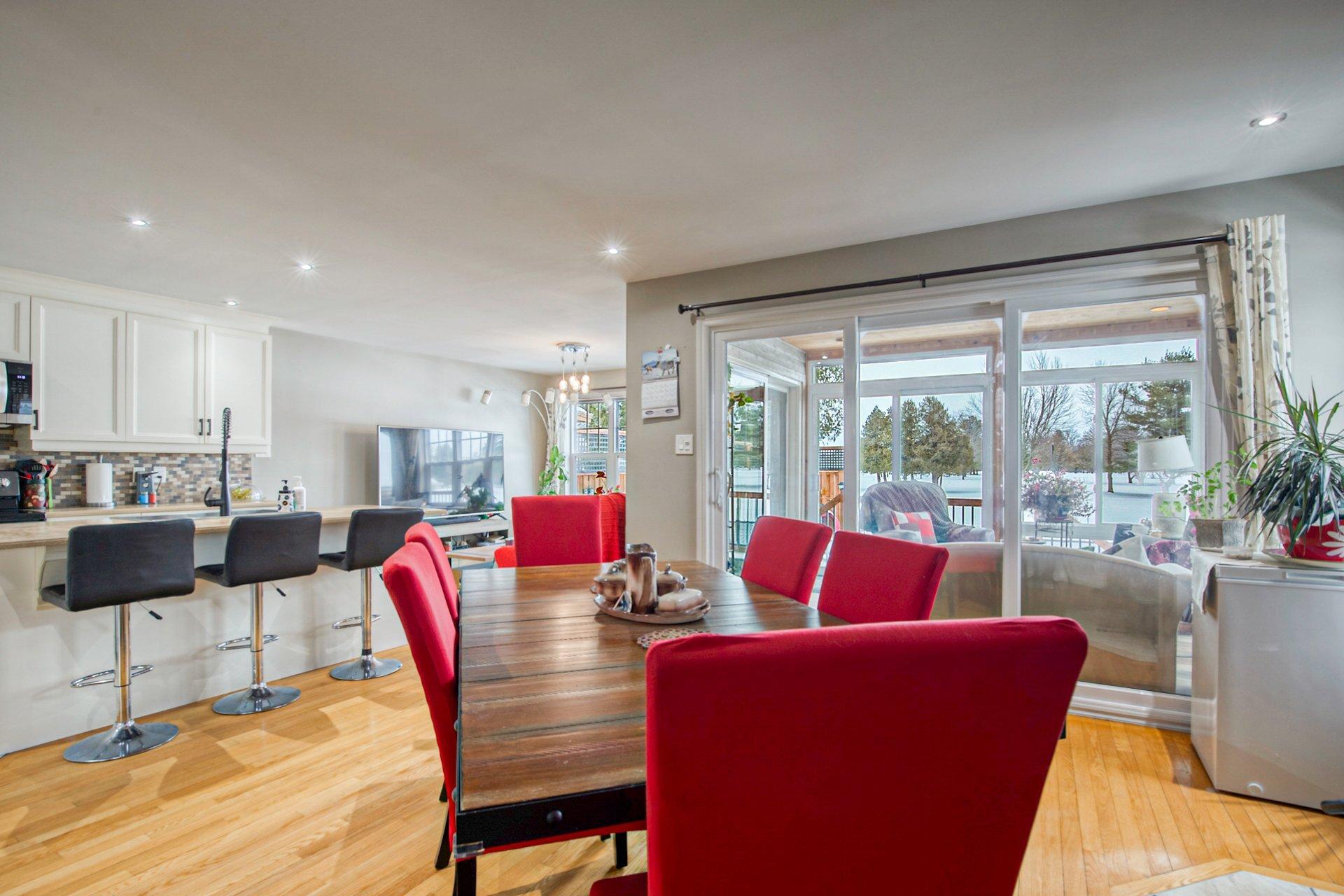 









191


25e Rue O.

, 2,
Venise-en-Québec,




QC
J0J2K0

