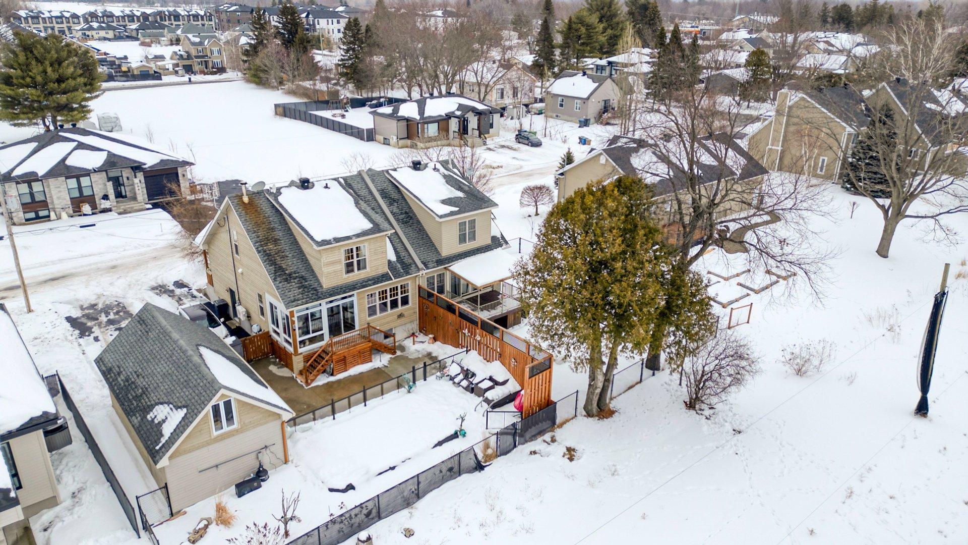 









191


25e Rue O.

, 2,
Venise-en-Québec,




QC
J0J2K0

