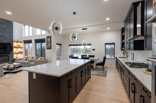 









212


River Trail

DR,
West St Paul,




MB
R4A 1A1

