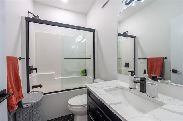 









212


River Trail

DR,
West St Paul,




MB
R4A 1A1

