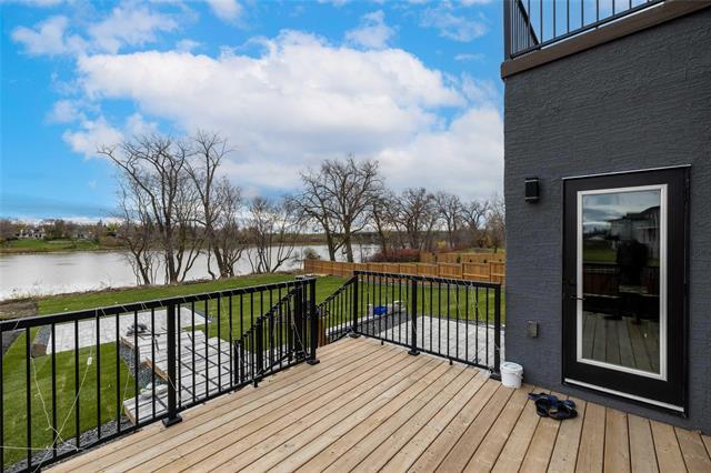 









212


River Trail

DR,
West St Paul,




MB
R4A 1A1

