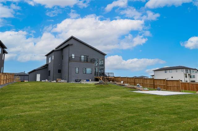 









212


River Trail

DR,
West St Paul,




MB
R4A 1A1

