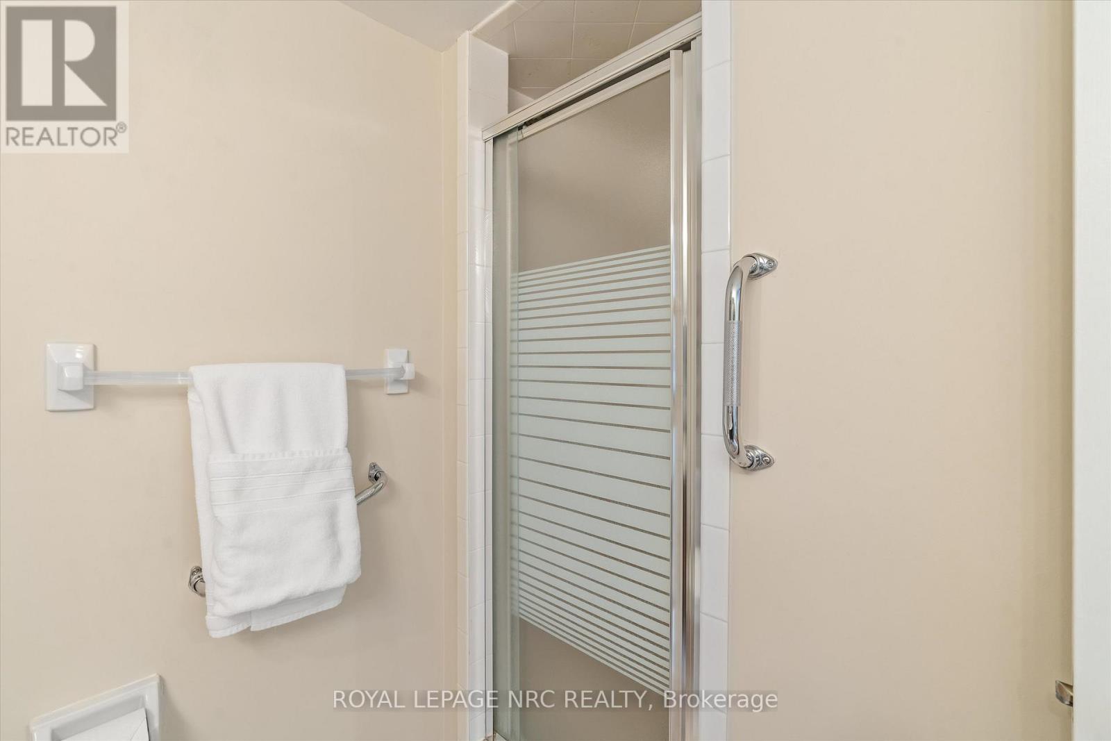 












303 - 3 TOWERING HTS BOULEVARD

,
St. Catharines (Glendale/Glenridge),




Ontario
L2T4A4

