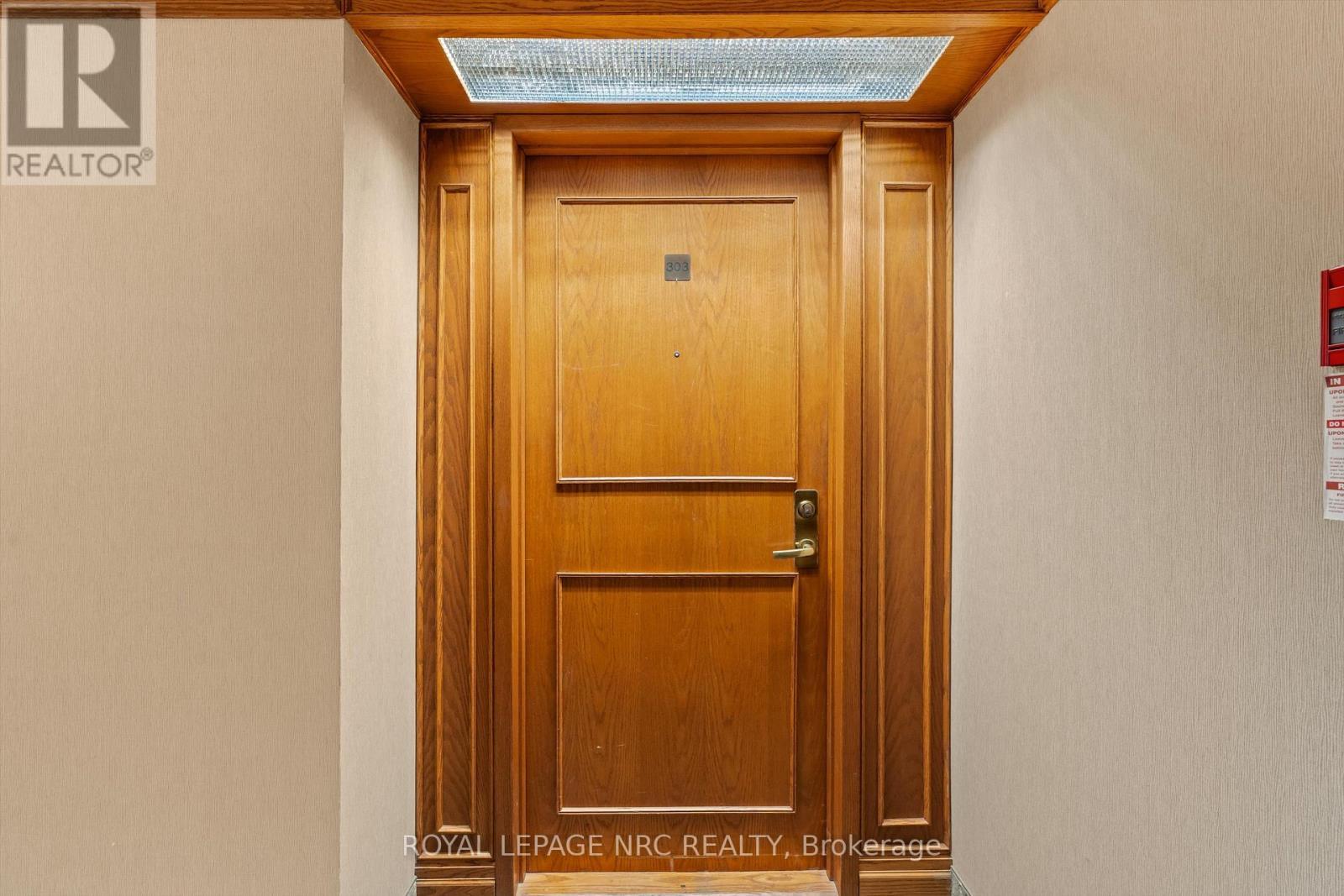 












303 - 3 TOWERING HTS BOULEVARD

,
St. Catharines (Glendale/Glenridge),




Ontario
L2T4A4

