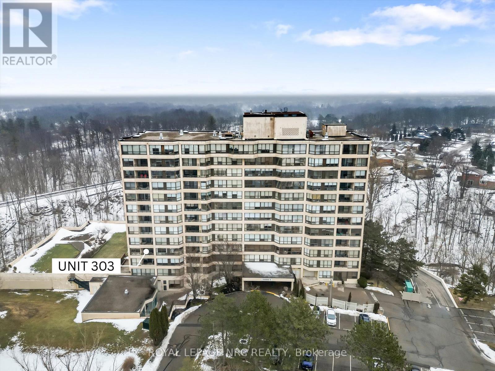 












303 - 3 TOWERING HTS BOULEVARD

,
St. Catharines (Glendale/Glenridge),




Ontario
L2T4A4

