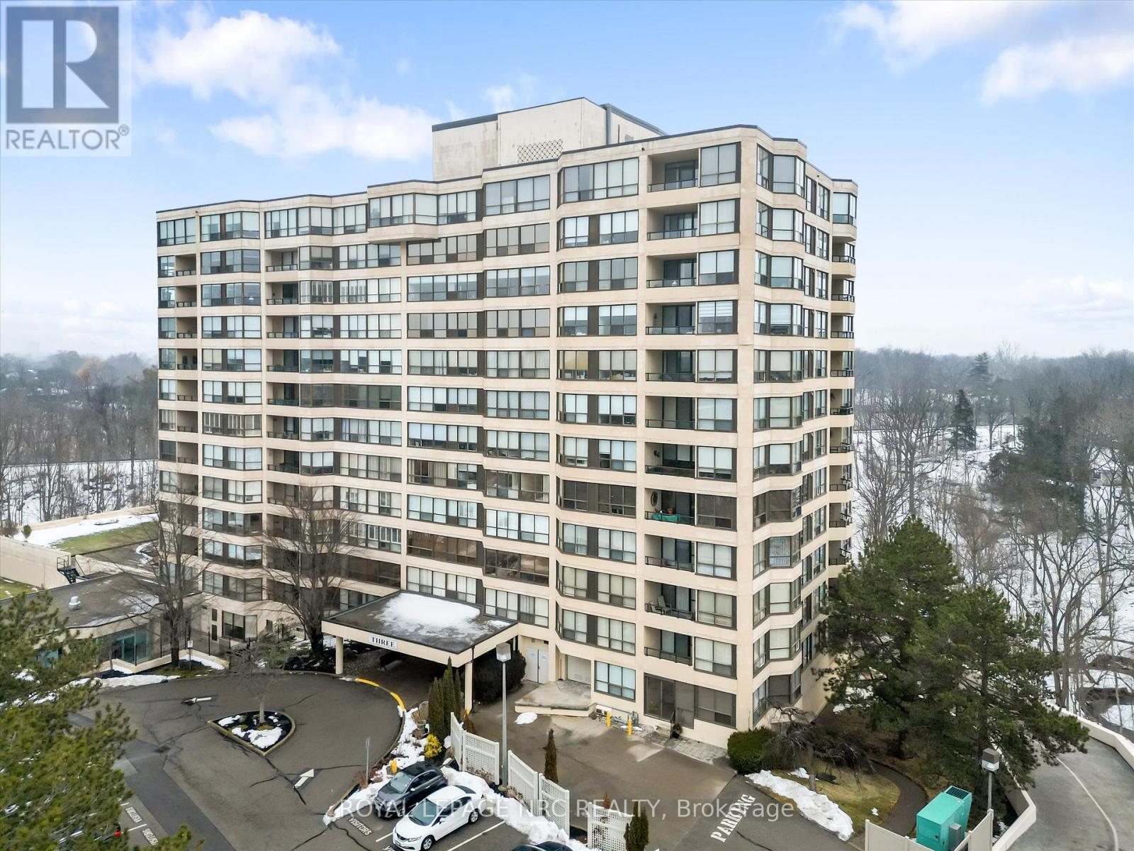 












303 - 3 TOWERING HTS BOULEVARD

,
St. Catharines (Glendale/Glenridge),




Ontario
L2T4A4

