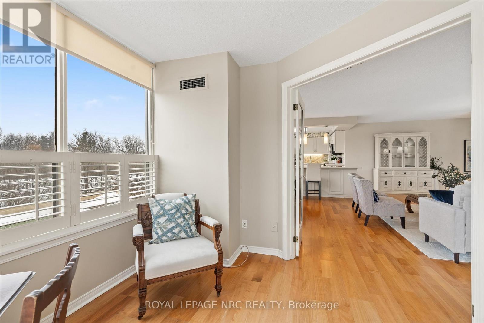 












303 - 3 TOWERING HTS BOULEVARD

,
St. Catharines (Glendale/Glenridge),




Ontario
L2T4A4

