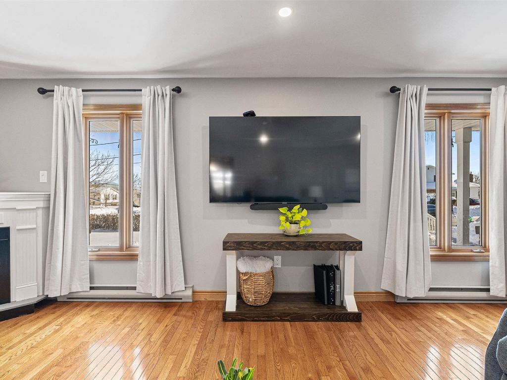 












114 Essex Drive

,
Herring Cove,




NS
B3V 1H9

