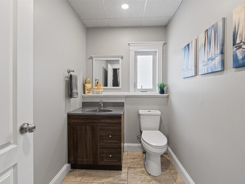 












114 Essex Drive

,
Herring Cove,




NS
B3V 1H9

