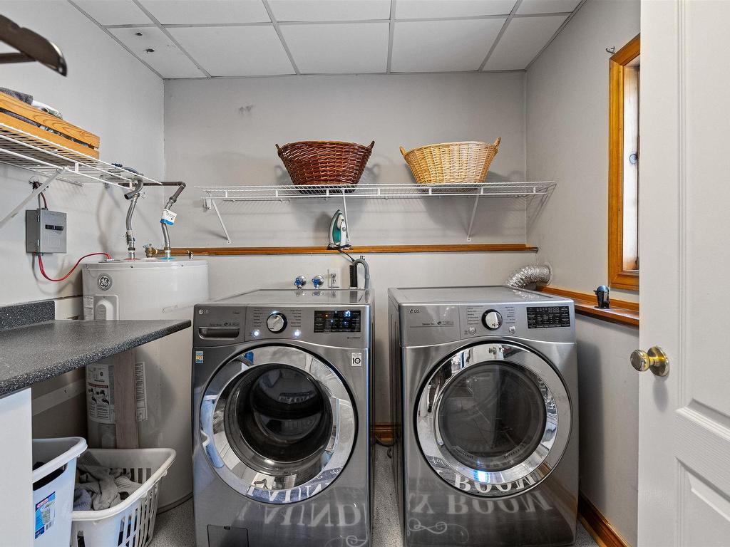 












114 Essex Drive

,
Herring Cove,




NS
B3V 1H9

