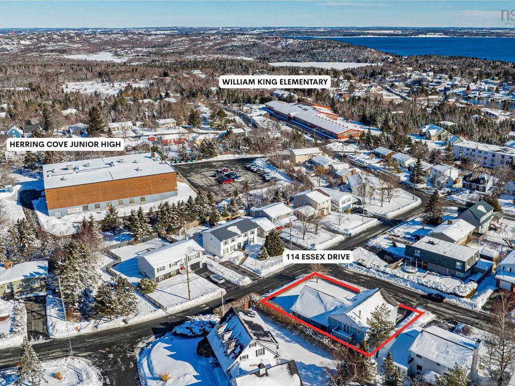 












114 Essex Drive

,
Herring Cove,




NS
B3V 1H9

