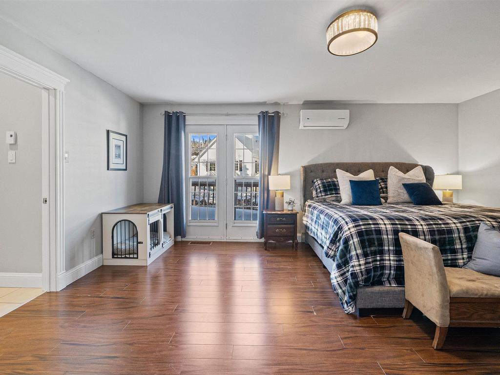 












114 Essex Drive

,
Herring Cove,




NS
B3V 1H9

