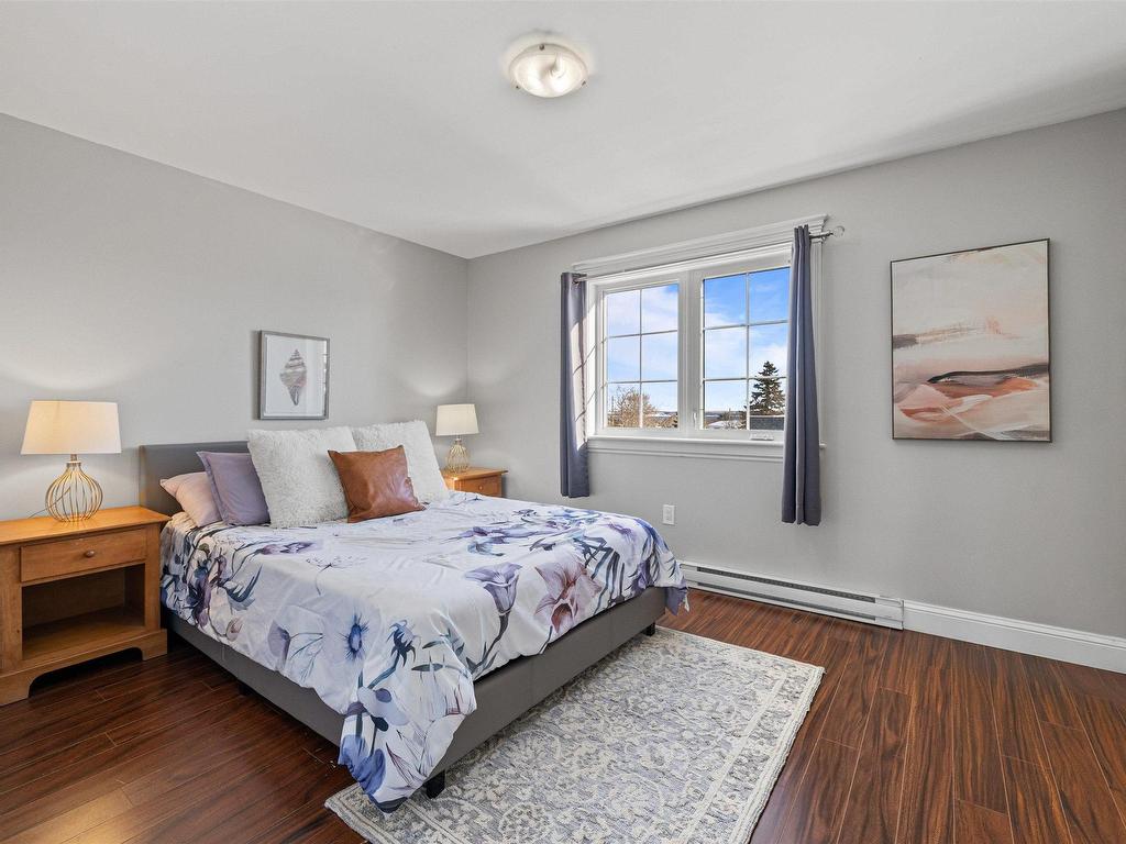 












114 Essex Drive

,
Herring Cove,




NS
B3V 1H9

