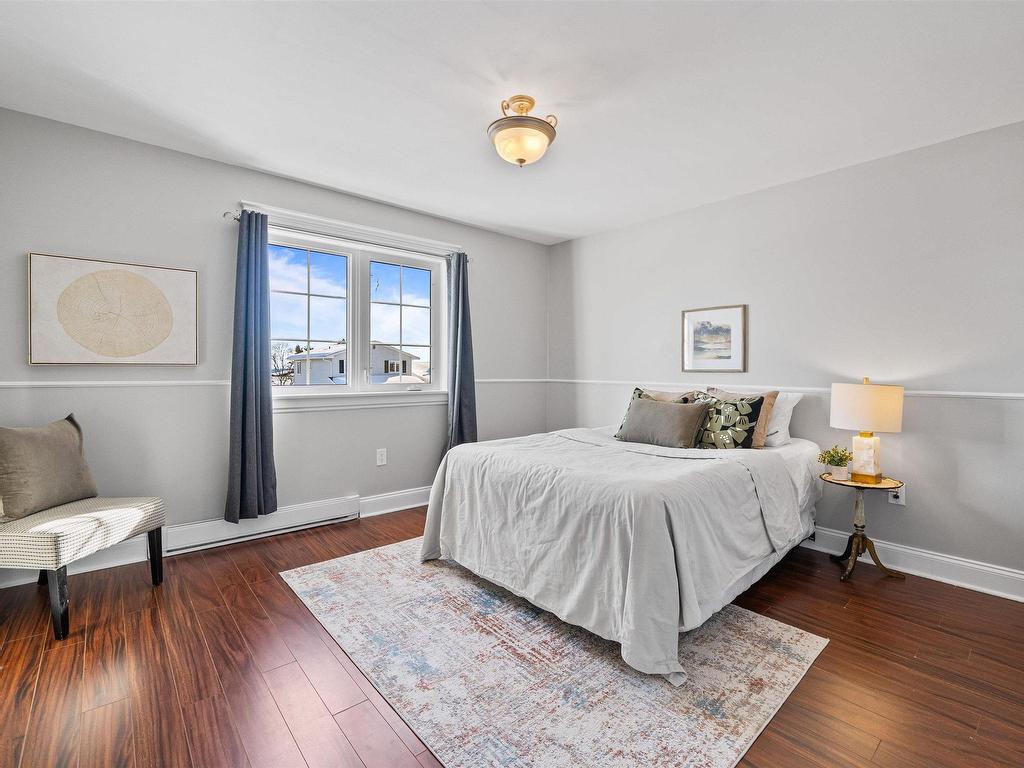 












114 Essex Drive

,
Herring Cove,




NS
B3V 1H9

