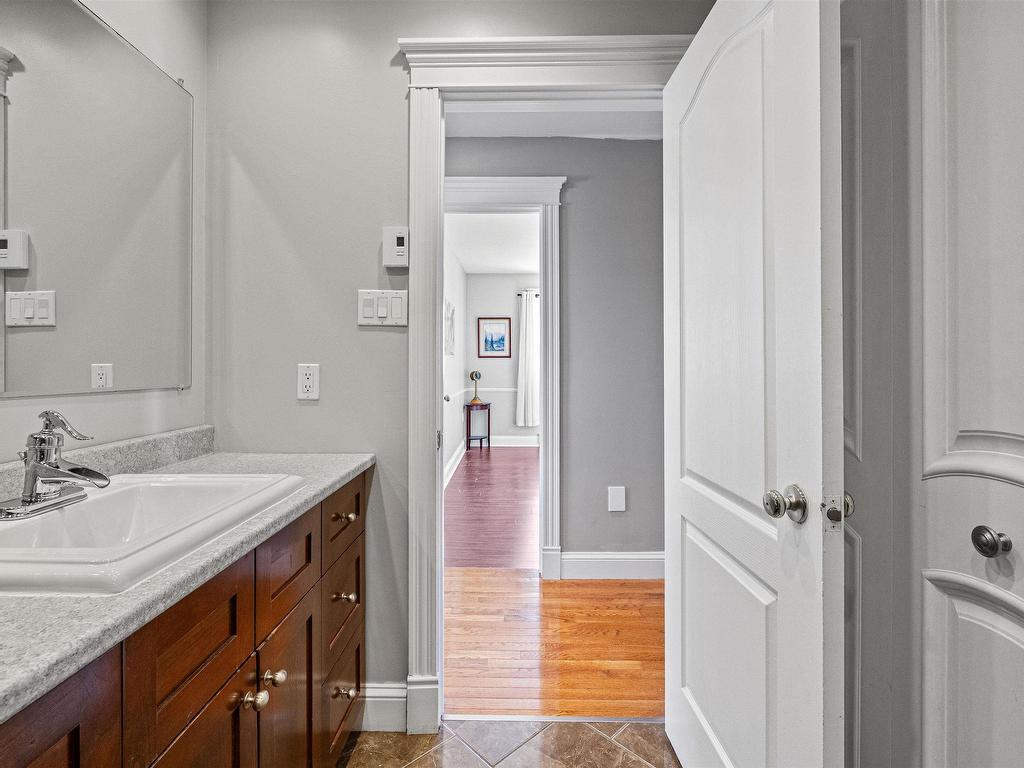 












114 Essex Drive

,
Herring Cove,




NS
B3V 1H9

