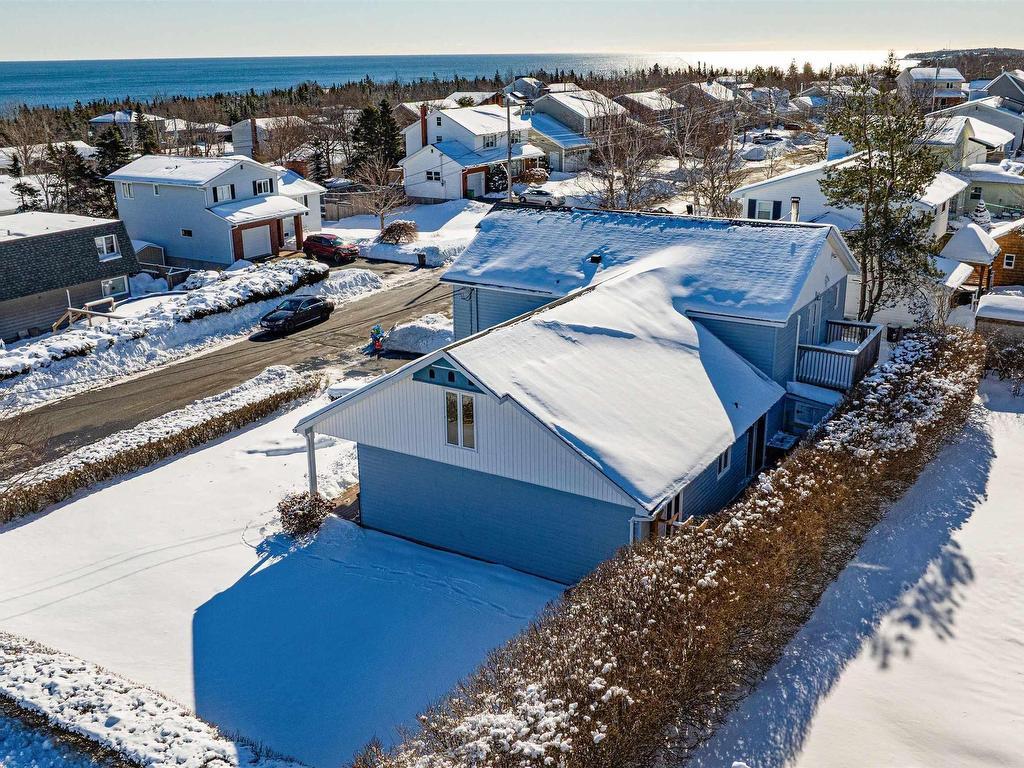 












114 Essex Drive

,
Herring Cove,




NS
B3V 1H9

