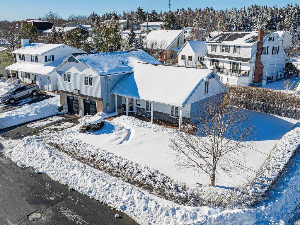 












114 Essex Drive

,
Herring Cove,




NS
B3V 1H9

