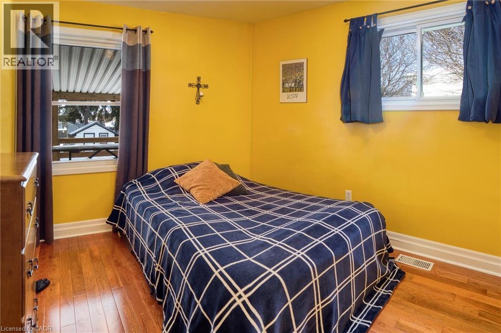 












30 WILLIAMS Street

,
New Hamburg,




Ontario
N3A2C4

