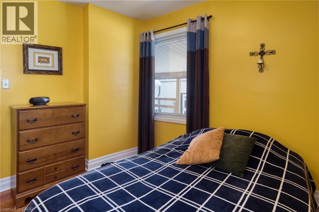 












30 WILLIAMS Street

,
New Hamburg,




Ontario
N3A2C4

