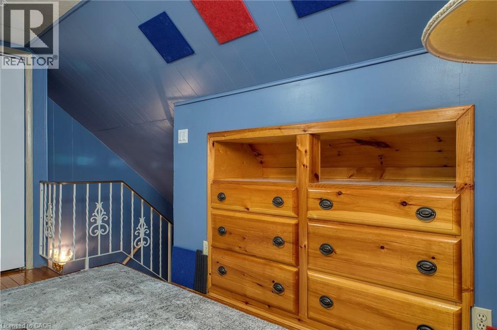 












30 WILLIAMS Street

,
New Hamburg,




Ontario
N3A2C4

