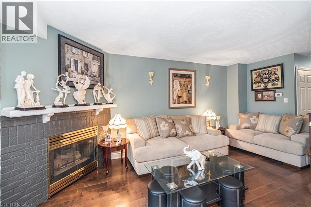 












255 MOUNT ALBION Road Unit# 22

,
Hamilton,




Ontario
L8K6P7

