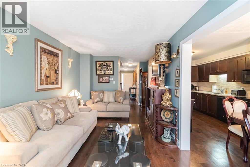












255 MOUNT ALBION Road Unit# 22

,
Hamilton,




Ontario
L8K6P7

